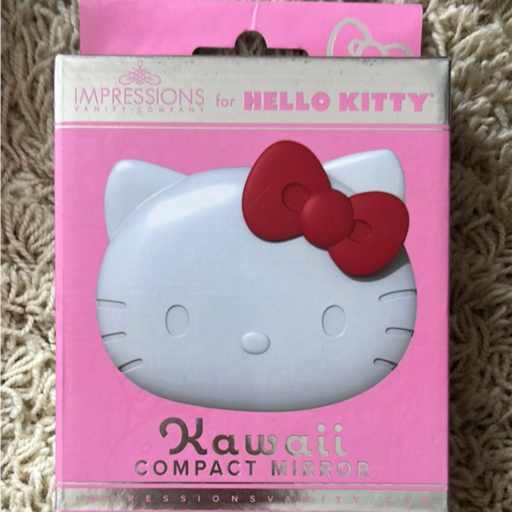 Hello Kitty Kawaii Compact Mirror